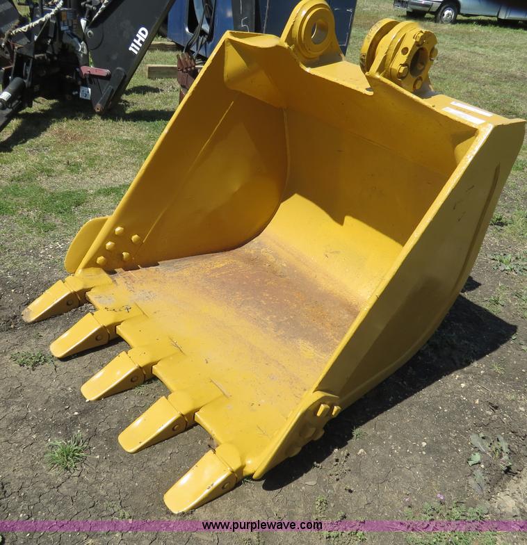image for item S9581 54"W five tooth excavator bucket