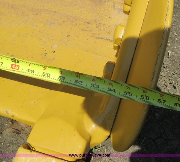 image for item S9581 54"W five tooth excavator bucket
