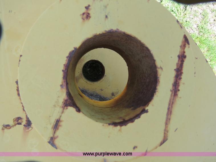 image for item S9583 Caterpillar hydraulic quick coupler