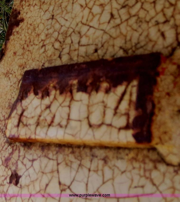 image for item S9585 Caterpillar 320 excavator hydraulic quick coupler