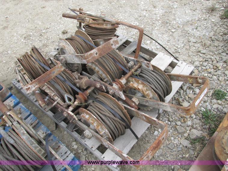 image for item V9969 (7) industrial come-alongs