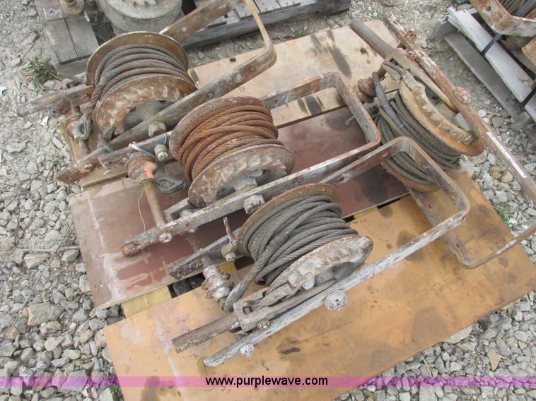 image for item V9970 (4) industrial come-alongs