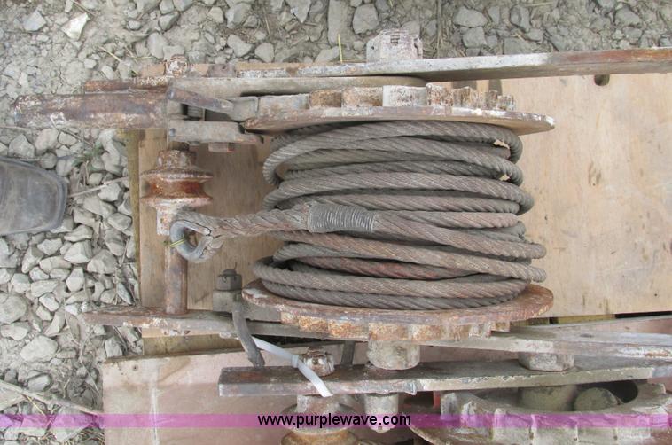 image for item V9970 (4) industrial come-alongs