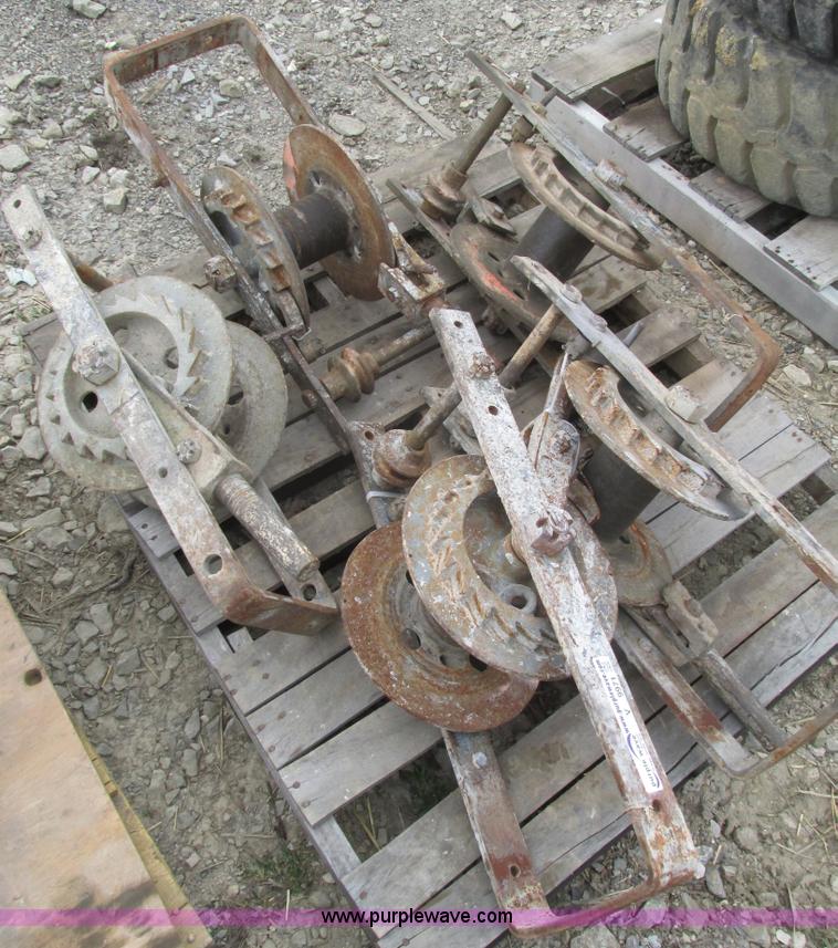 image for item V9971 (5) industrial come-alongs