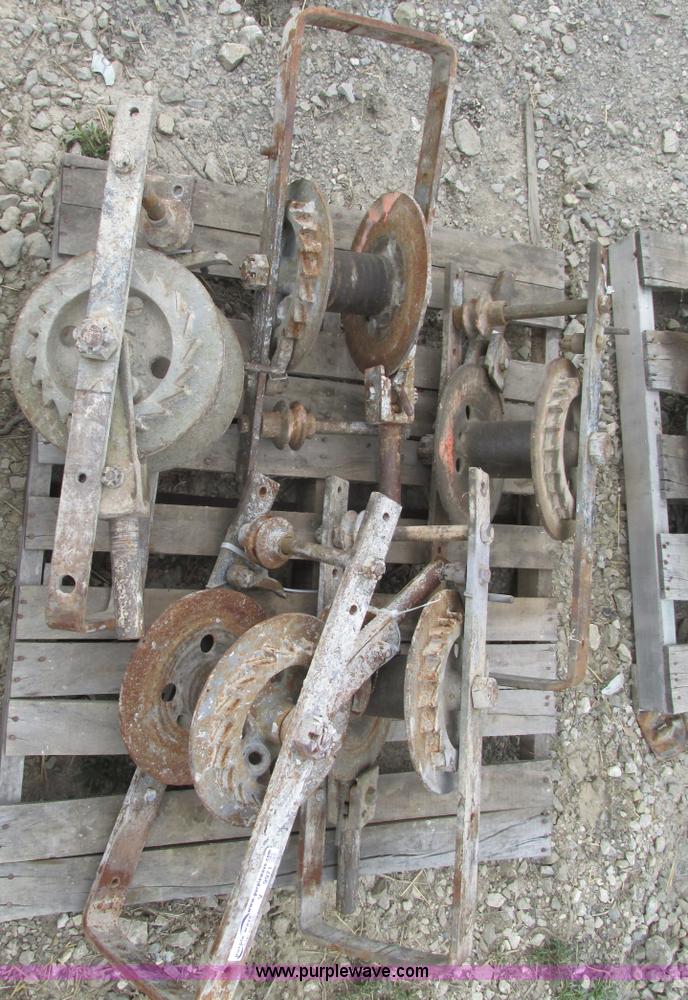 image for item V9971 (5) industrial come-alongs