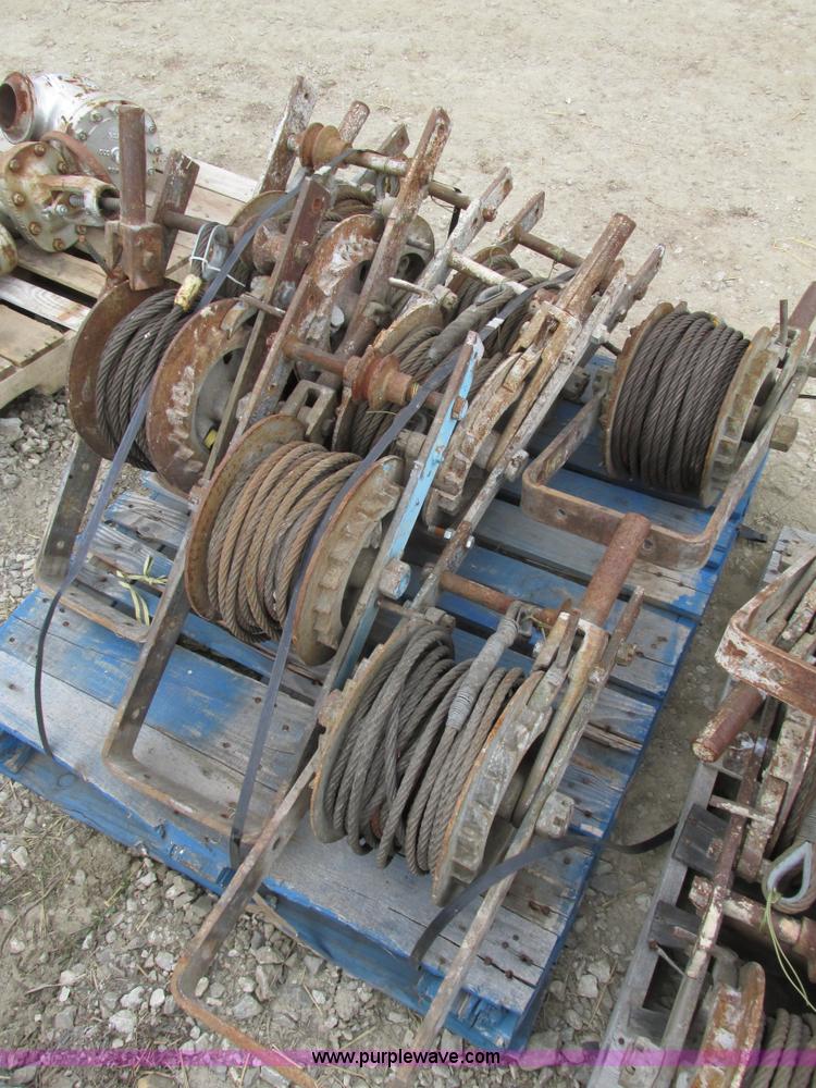 image for item V9972 (8) industrial come-alongs