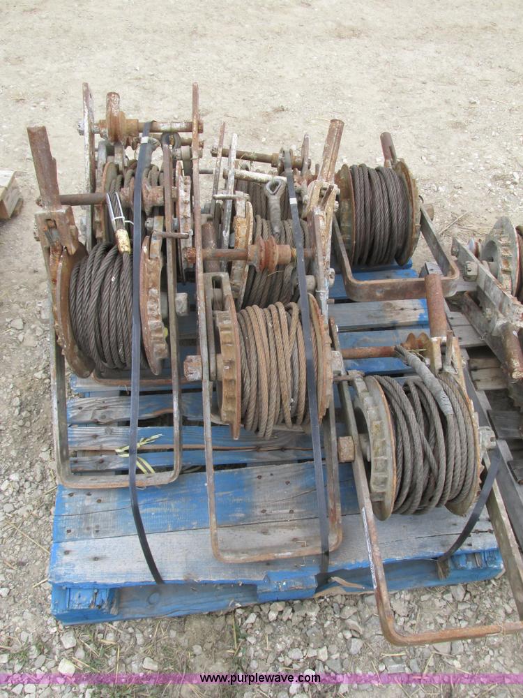 image for item V9972 (8) industrial come-alongs