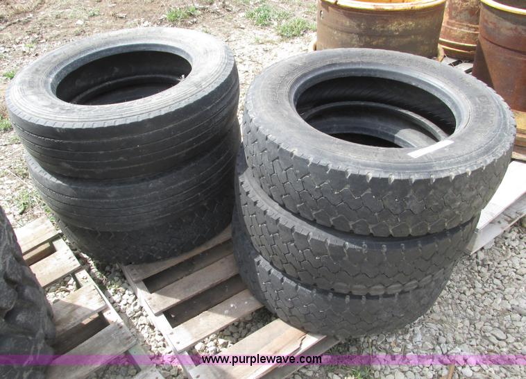 image for item V9977 (6) used 225/70R19.5 tires