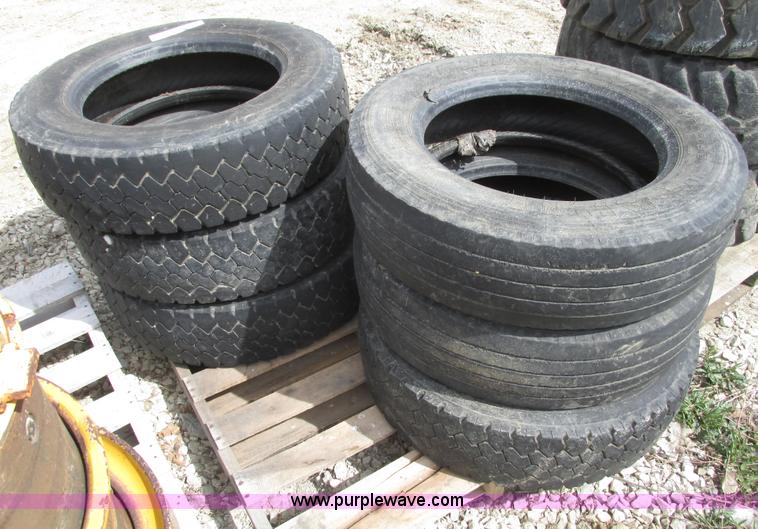 image for item V9977 (6) used 225/70R19.5 tires