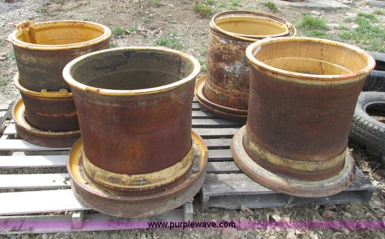 image for item V9978 (4) steel wheels