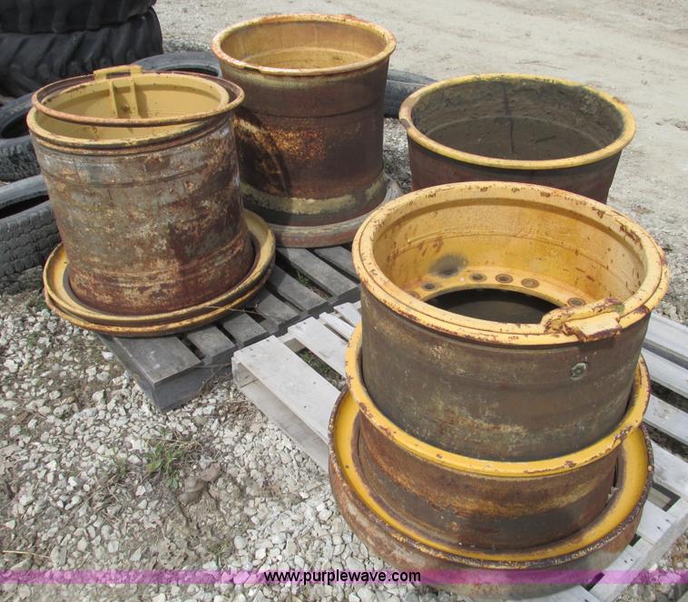 image for item V9978 (4) steel wheels