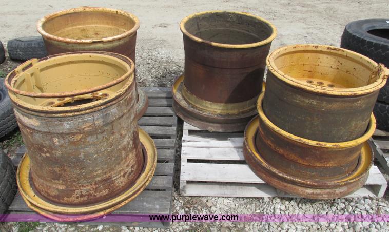 image for item V9978 (4) steel wheels