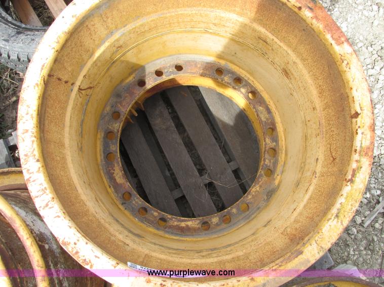 image for item V9978 (4) steel wheels