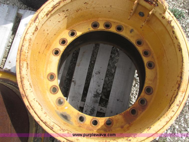 image for item V9978 (4) steel wheels