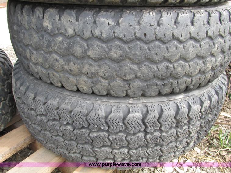 image for item V9979 (9) used 16" tires