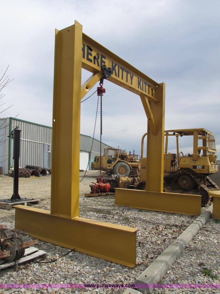 image for item V9998 Shop built hoist frame