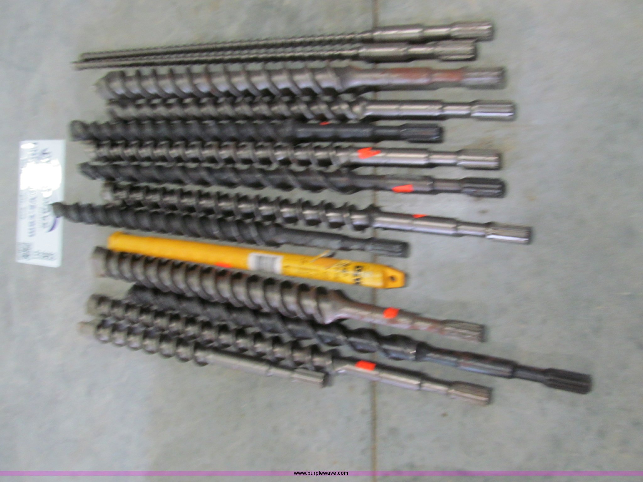 (14) spline drive concrete bits in Clinton, MO Item E5953 sold