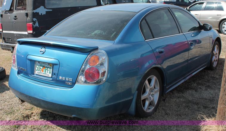 image for item E2949 2003 Nissan Altima SE