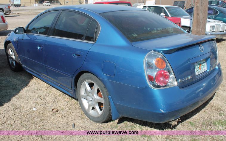 image for item E2949 2003 Nissan Altima SE