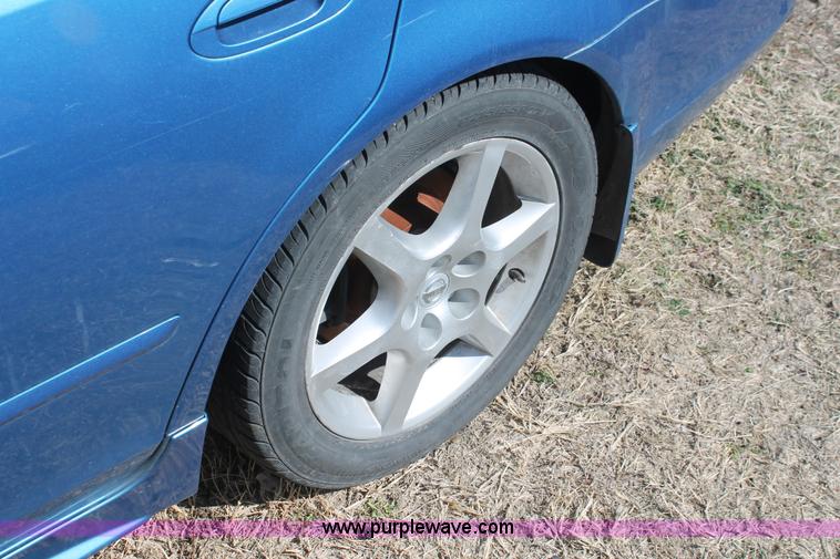 image for item E2949 2003 Nissan Altima SE