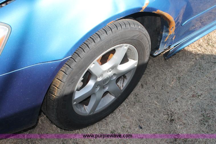 image for item E2949 2003 Nissan Altima SE