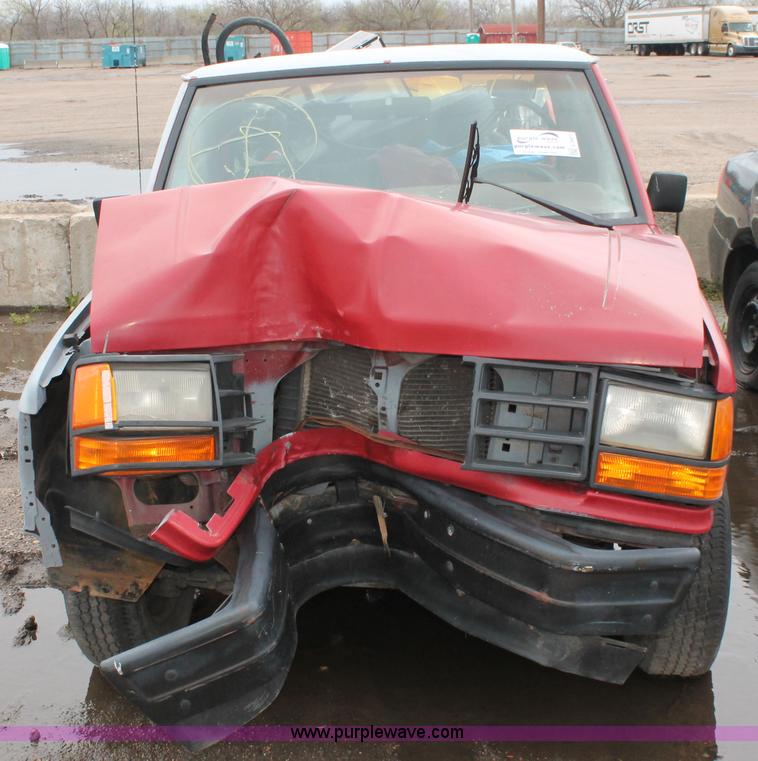 image for item E3401 1990 Ford Ranger pickup truck