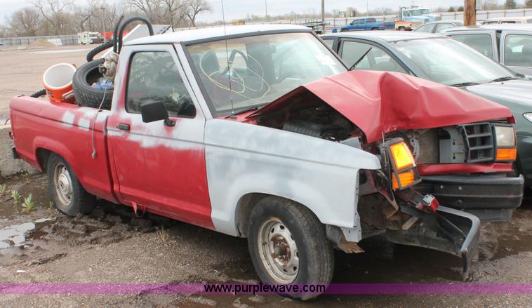 image for item E3401 1990 Ford Ranger pickup truck