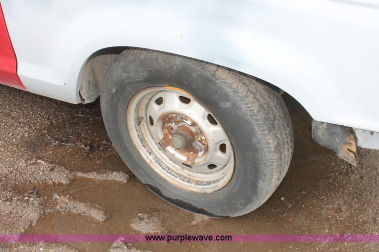 image for item E3401 1990 Ford Ranger pickup truck