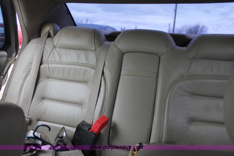 image for item E3402 2000 Cadillac DeVille