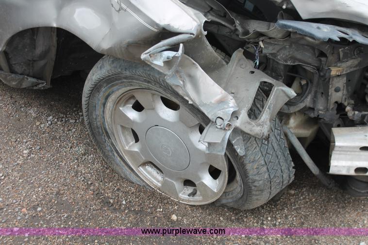 image for item E3402 2000 Cadillac DeVille