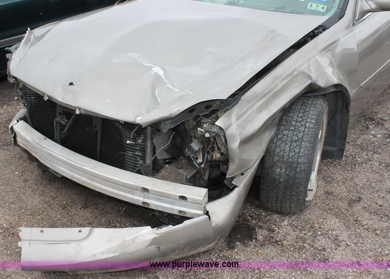 image for item E3402 2000 Cadillac DeVille