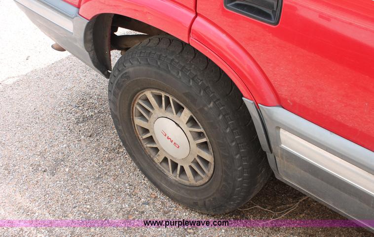 image for item E3403 1996 GMC Jimmy SL SUV