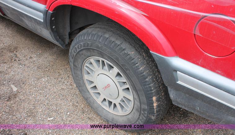image for item E3403 1996 GMC Jimmy SL SUV