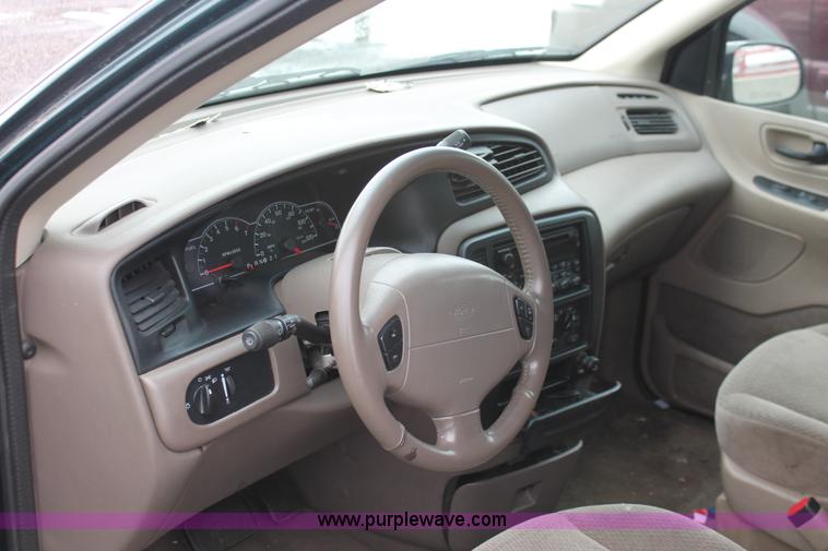 image for item E3405 2000 Ford Windstar SE van