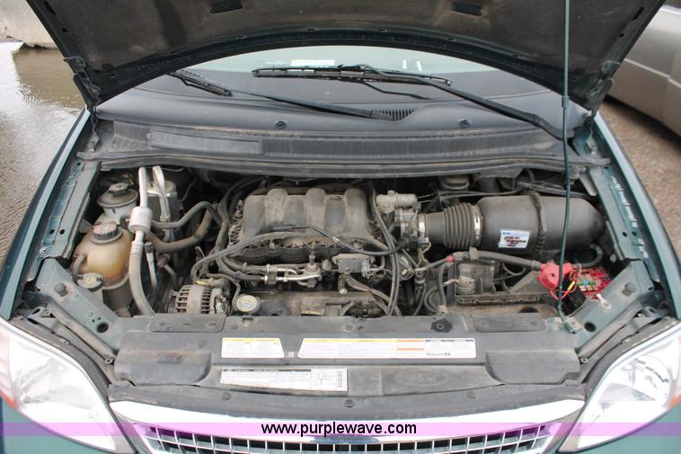 image for item E3405 2000 Ford Windstar SE van