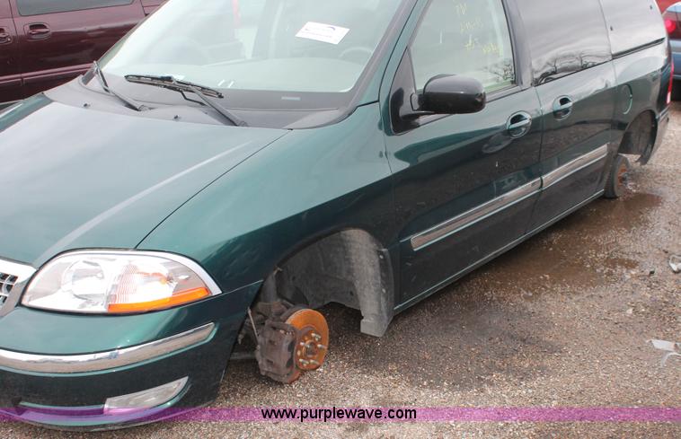 image for item E3405 2000 Ford Windstar SE van