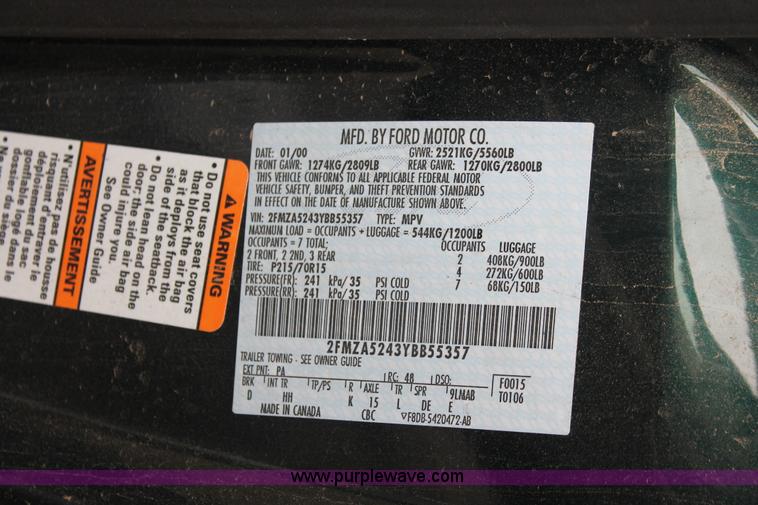 image for item E3405 2000 Ford Windstar SE van