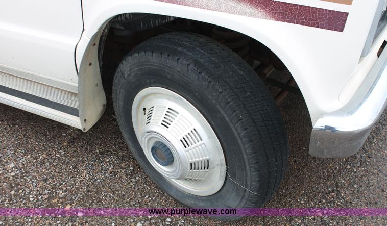 image for item E3406 1983 Ford Econoline E350 XL Jamboree camper