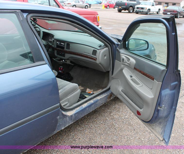 image for item E3408 2000 Chevrolet Impala