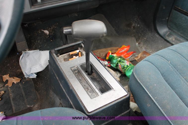 image for item E3409 1986 Pontiac Sunbird