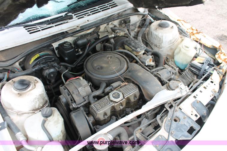image for item E3409 1986 Pontiac Sunbird