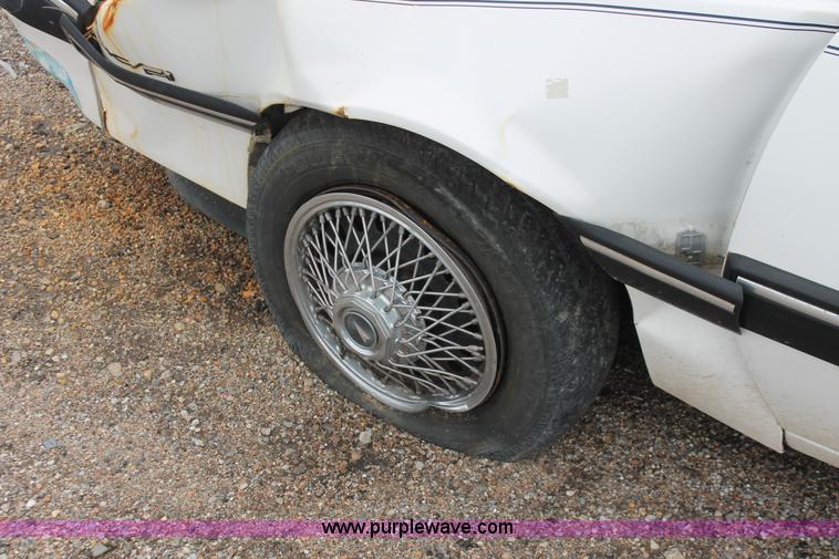 image for item E3409 1986 Pontiac Sunbird