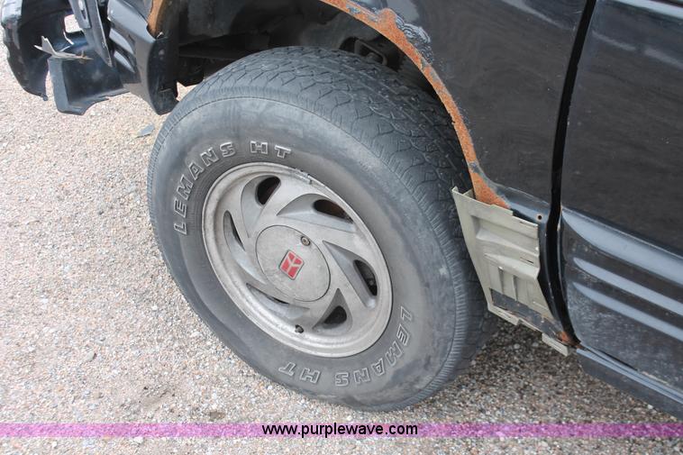 image for item E3410 1991 Oldsmobile Bravada