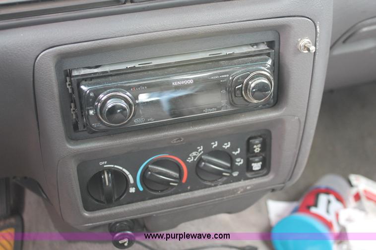 image for item E3411 1997 Dodge Intrepid