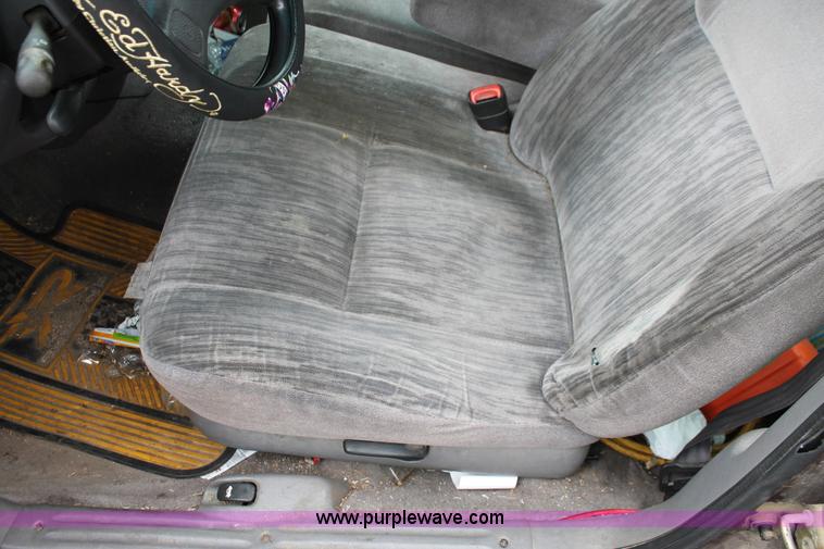 image for item E3411 1997 Dodge Intrepid