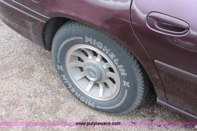 image for item E3411 1997 Dodge Intrepid