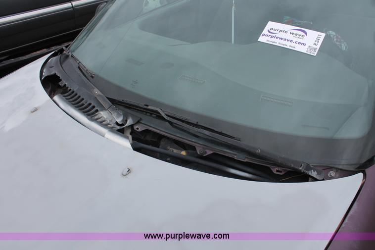 image for item E3411 1997 Dodge Intrepid