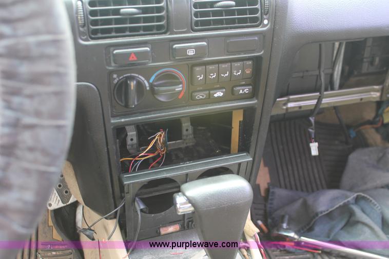 image for item E3414 1993 Honda Accord LX