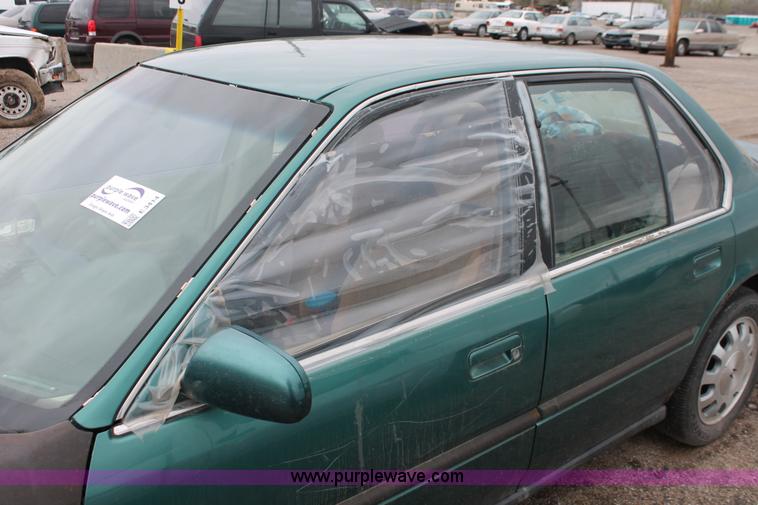 image for item E3414 1993 Honda Accord LX