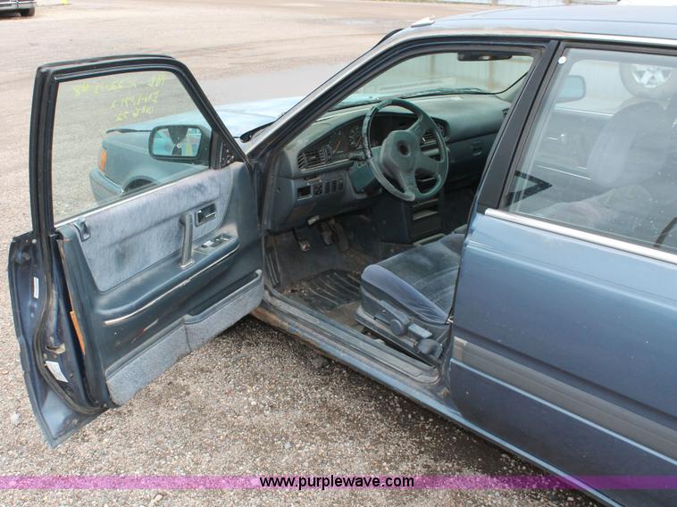 image for item E3415 1989 Mazda 626